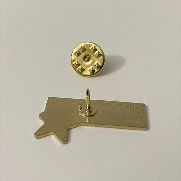 Outback Steakhouse Pin Ace Star Design - Picture 8 of 11